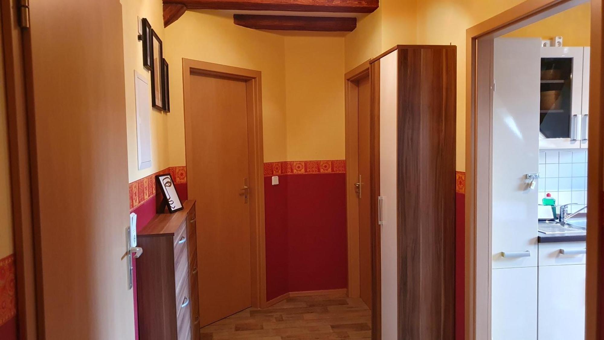 Ferienwohnung Im Gutshof Direkt Gegenueber Dem Schloss, Rhododendronpark Mit Terrasse Und Wlan Kromlau Esterno foto