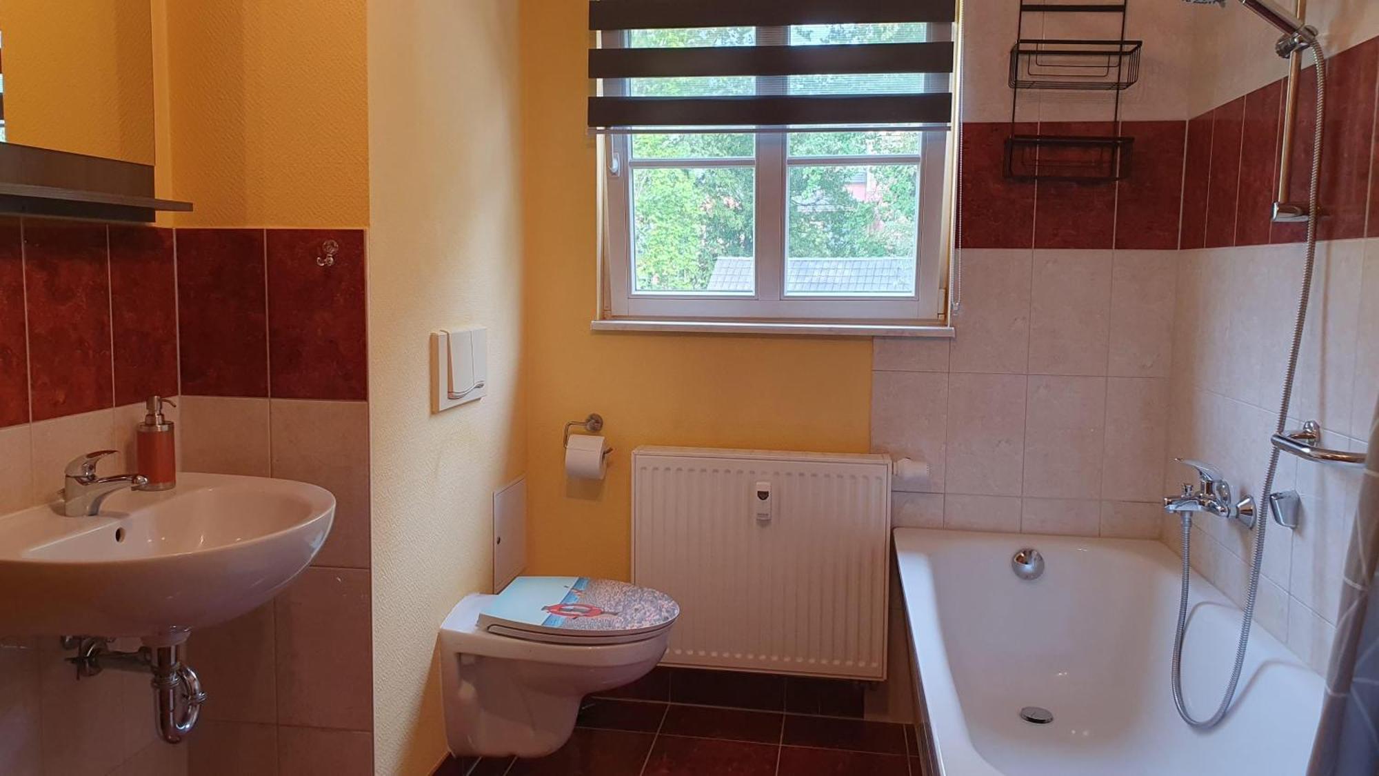 Ferienwohnung Im Gutshof Direkt Gegenueber Dem Schloss, Rhododendronpark Mit Terrasse Und Wlan Kromlau Esterno foto