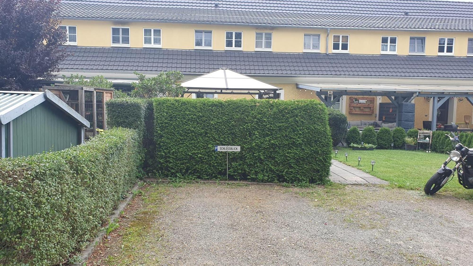 Ferienwohnung Im Gutshof Direkt Gegenueber Dem Schloss, Rhododendronpark Mit Terrasse Und Wlan Kromlau Esterno foto